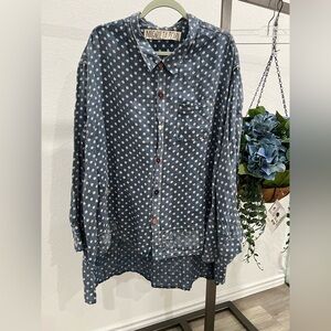 Magnolia Pearl Denim Blue Polka Dot Shirt (item 25.1)